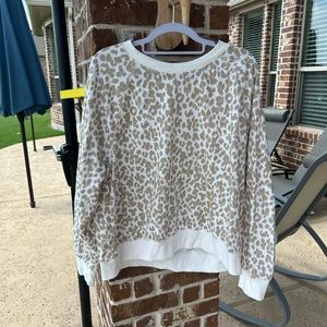 Old Navy Cheetah Print Crew